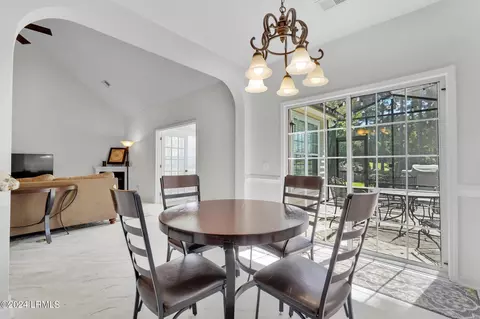 Dining - 163 Pinecrest Cir, Bluffton, SC 29910 photo 4 of 7
