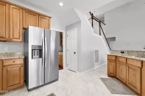 Entry Way - 163 Pinecrest Cir, Bluffton, SC 29910 photo 2 of 4