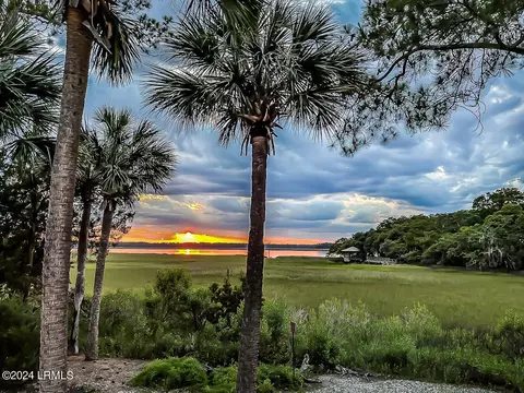 1135 Palmetto Pt, Saint Helena Island, SC 29920