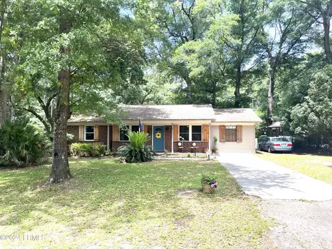7 Pine Run Trl, Beaufort, SC 29907
