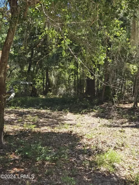 9473 Lands End Ln, Saint Helena Island, SC 29920