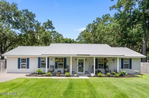 14004 Sandra Dr, Beaufort, SC 29906