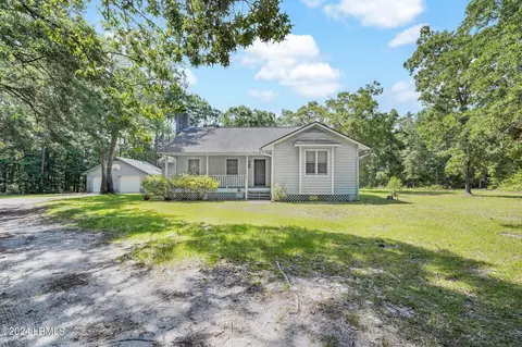 420 Sams Point Rd, Beaufort, SC 29907