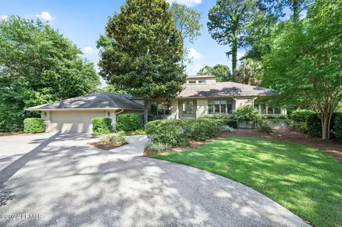 2 Castle Hall Ln, Hilton Head Island, SC 29928