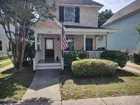 1317 Broad St, Beaufort, SC 29902