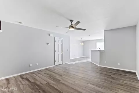 228 College Ln, Bluffton, SC 29909 photo 4