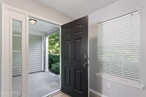 228 College Ln, Bluffton, SC 29909 photo 3