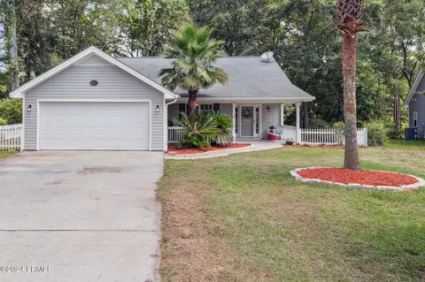 56 Westminster Pl, Beaufort, SC 29907