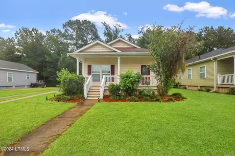 65 Okatie Park Cir E, Ridgeland, SC 29936