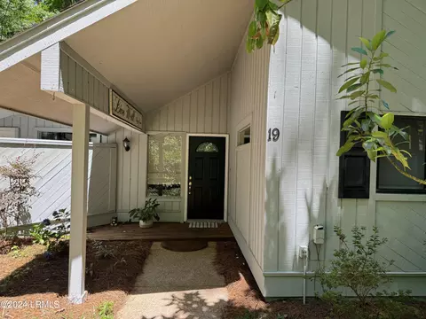 19 Sweet Bay Ln, Hilton Head Island, SC 29926