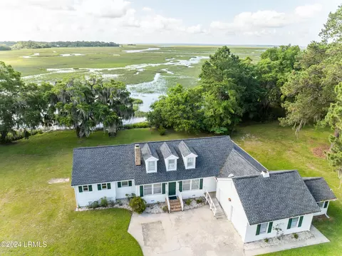 4020 Shell Point Rd, Beaufort, SC 29906