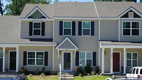 267 Admiration Ave, Beaufort, SC 29906