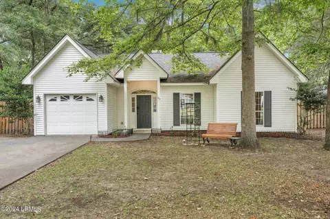23 Le Moyne Dr, Beaufort, SC 29907