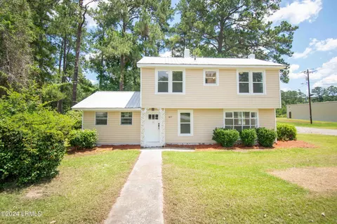 407 Elm St E, Hampton, SC 29924
