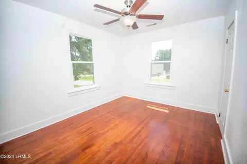 Bedroom - 407 Elm St E, Hampton, SC 29924 photo 1 of 3