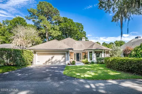 127 Locust Fence Rd, Saint Helena Island, SC 29920
