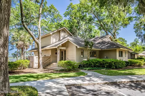 2011 Bluff Villas Rd, Saint Helena Island, SC 29920