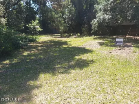 40 Grays Hl, Beaufort, SC 29906