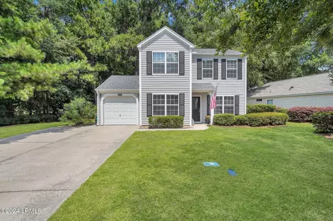 670 Farm Lake Dr, Bluffton, SC 29910