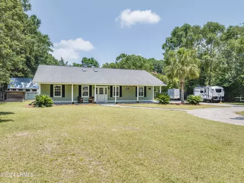 35 Grande Oaks Dr, Bluffton, SC 29910