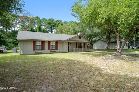 98 Possum Hill Rd, Beaufort, SC 29906