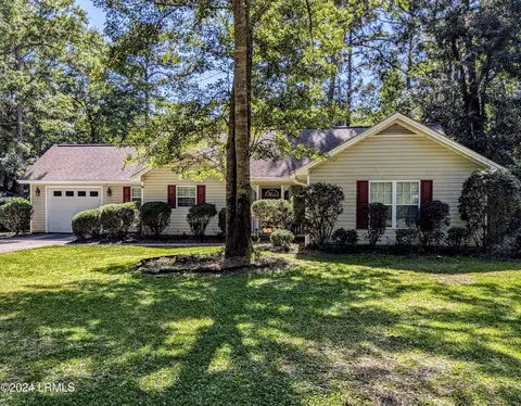 5 James F Byrnes St, Beaufort, SC 29907