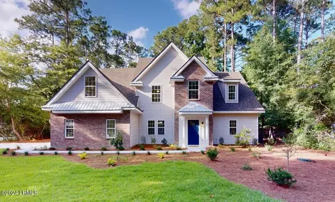 30 Wade Hampton Dr, Beaufort, SC 29907