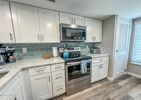 4 Cedar Reef Dr #B204, Saint Helena Island, SC 29920