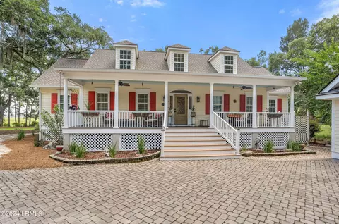 34 Piccadilly Cir, Beaufort, SC 29907