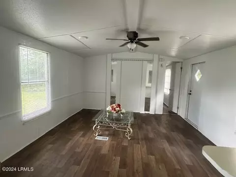 322 Morgandollar Rd, Ridgeland, SC 29936