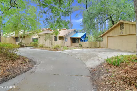 2 Winding Trail Ln, Hilton Head Island, SC 29926