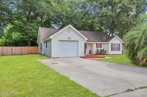 39 Southern Magnolia Dr, Beaufort, SC 29907