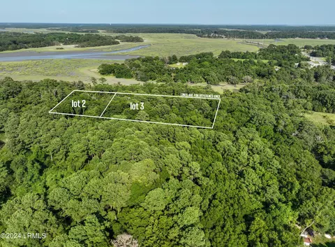 259 E Sea Biscuit Ln, Lady's Island, SC 29907