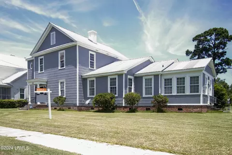 250 E 4th St, Estill, SC 29918