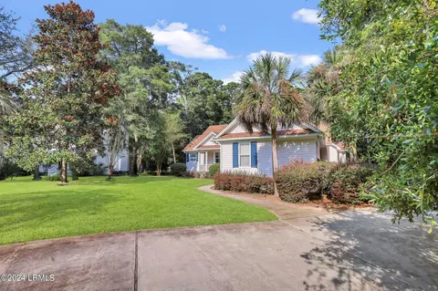69 Walling Grove Rd, Beaufort, SC 29907
