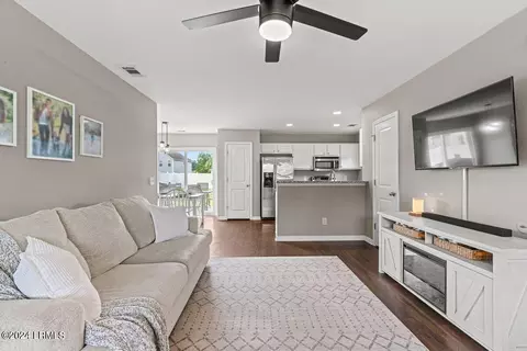 2 E Park Loop, Bluffton, SC 29910 photo 6
