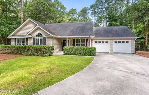 53 Thomas Sumter St, Beaufort, SC 29907