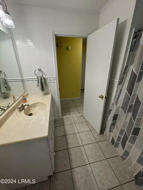 Bath - 106 Yasmin St, Hampton, SC 29924 photo 1 of 2