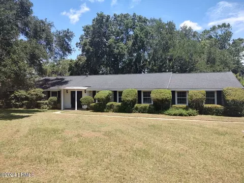2235 Plantation Dr, Beaufort, SC 29902