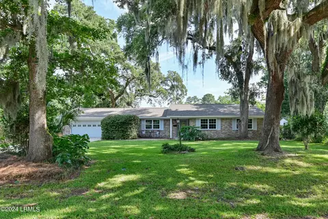 3029 Mink Point Blvd, Beaufort, SC 29902