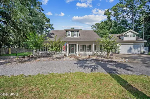 14 Grande Oaks Dr, Bluffton, SC 29910