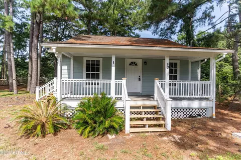 83 Warsaw Island Rd, Saint Helena Island, SC 29920