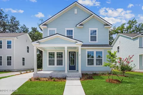 27 Backwater St, Beaufort, SC 29906