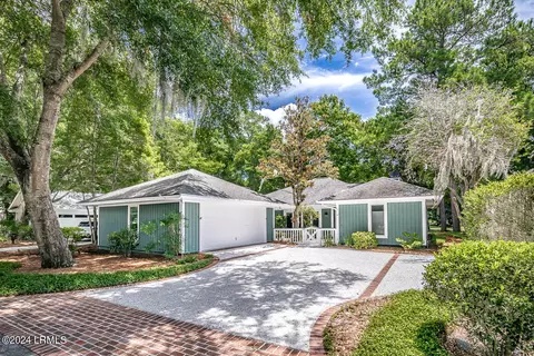129 Locust Fence Rd, Saint Helena Island, SC 29920