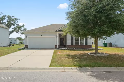 37 Pacolet Ln, Beaufort, SC 29906