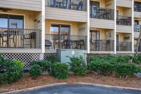 40 Folly Field Rd #B118, Hilton Head Island, SC 29928