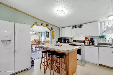 125 Ebert Ln, Round O, SC 29474 photo 16