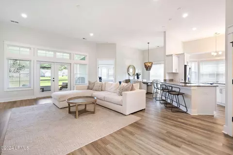 330 Station Pkwy, Bluffton, SC 29910