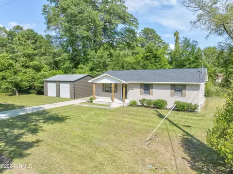 74 Lawton Road Rd, Varnville, SC 29944