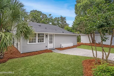 608 Heyward St, Beaufort, SC 29902